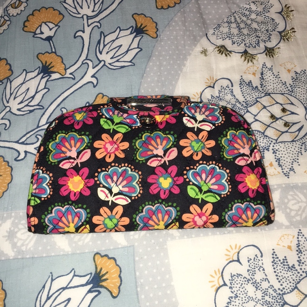 vera bradley wallet